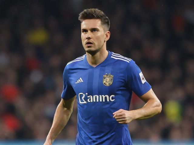 九游体育_ 法甲战术创新频繁，精彩瞬间不断出现，法甲身体对抗