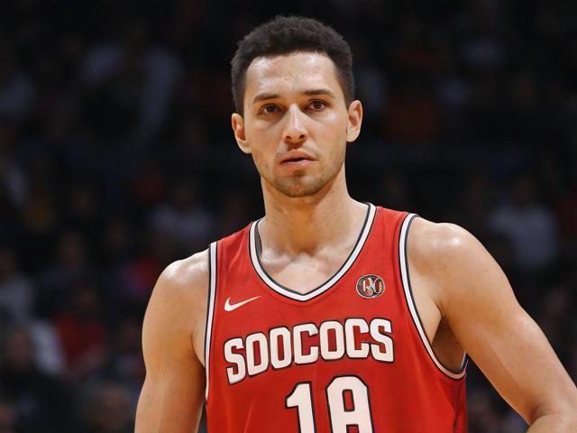 “九游app_ 历史回顾：NBA最伟大球队的辉煌瞬间”，最伟大nba球员