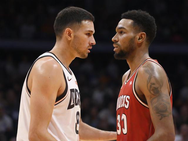 “九游app_ 历史经典：那些经典球员的巅峰对决”，nba历史经典球队