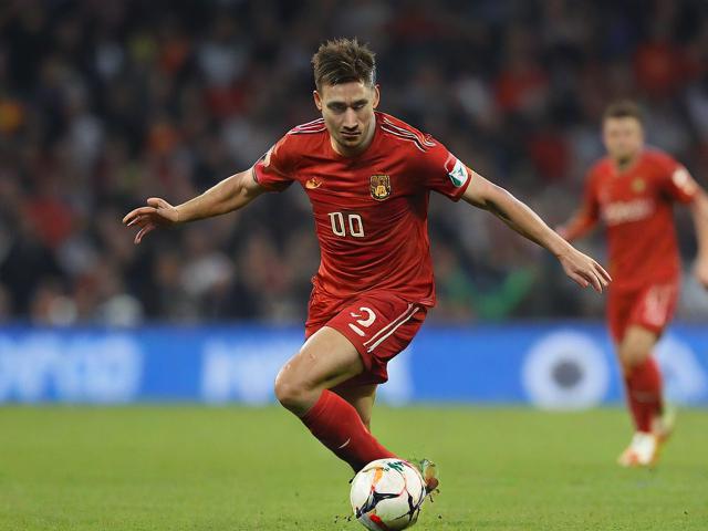 九游体育官网_ 德甲创新战术，关键扑救与精彩进球交织，比赛精彩纷呈