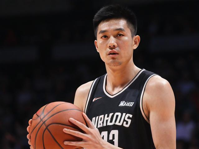 jiuyou.com_ 世界篮坛名家在中国举行篮球大师巡回赛，引领行业新高度，篮球世界大赛冠军