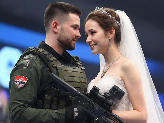 九游官网_《使命召唤》选手结婚：电竞爱情故事与家庭生活，使命召唤谁