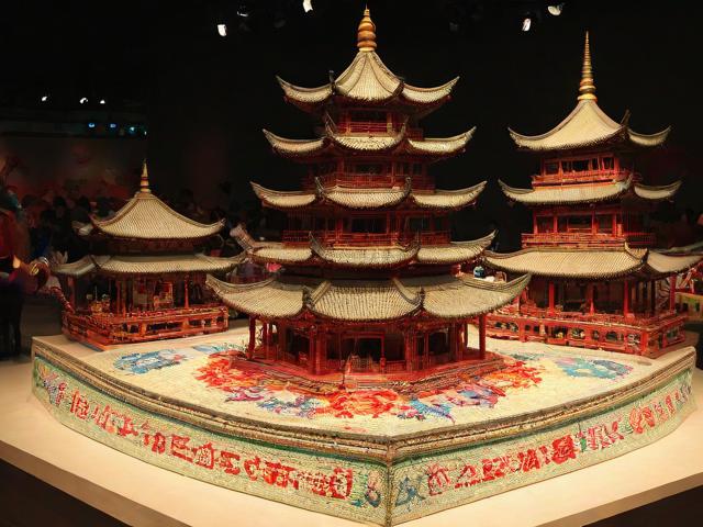 九游体育网站_ 传统技艺“宝塔滚绣”比赛，文化融合的视觉盛宴