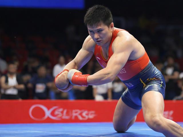 九游体育网站_ 传统摔跤表演,传承文化展现力量,体育摔跤项目 九游体育网站_ 传统摔跤表演,传承文化展现力量,体育摔跤项目