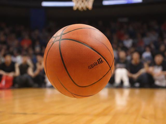 jiuyou.com_ 中国篮球产业与电商平台深度合作，推动赛事普及，中国篮球市场规模