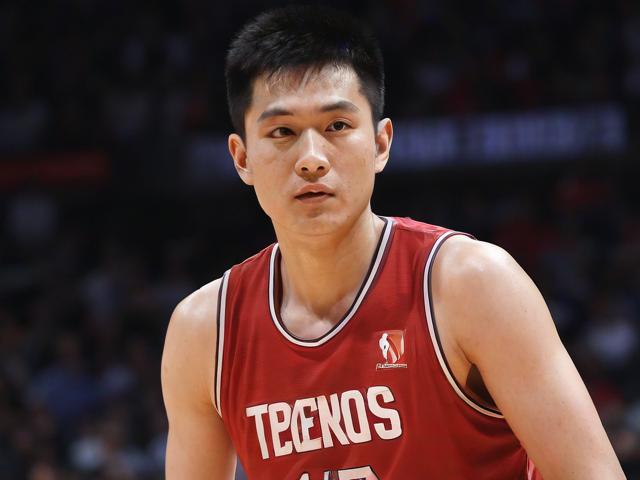 jiuyou.com_ 中国篮球历史上最具纪念意义的瞬间回顾，中国篮球历史人物