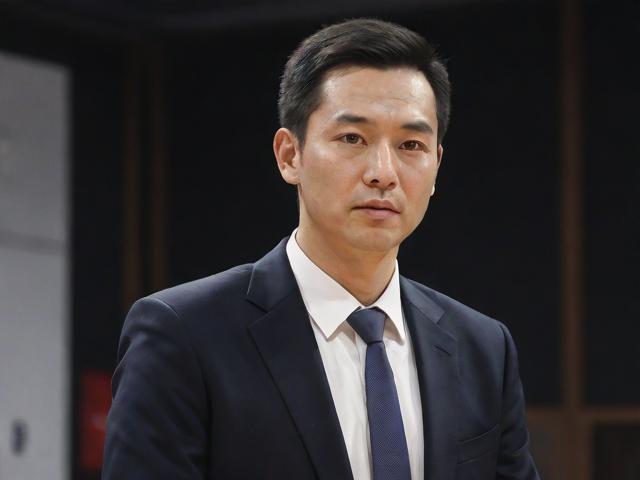 jiuyou.com_ 中国篮球国家队教练团队亮相，战略调整引期待，中国篮球队教练组