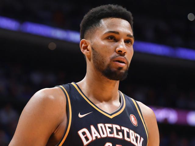 “九游app_ 无限可能：新秀球员的巅峰表现”