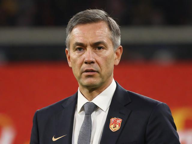 九游JIUYOU SPORTS_ 上海申花新帅亮相,球队迎来新气象,申花新帅出炉 九游JIUYOU SPORTS_ 上海申花新帅亮相,球队迎来新气象,申花新帅出炉