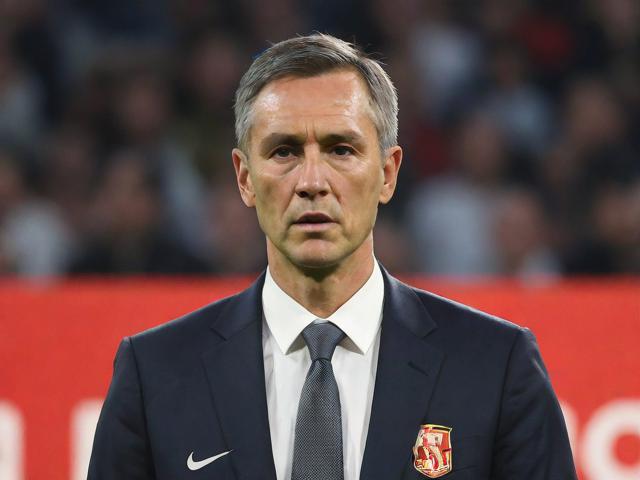 九游JIUYOU SPORTS_ 上海申花新帅亮相,球队迎来新气象,申花新帅出炉 九游JIUYOU SPORTS_ 上海申花新帅亮相,球队迎来新气象,申花新帅出炉