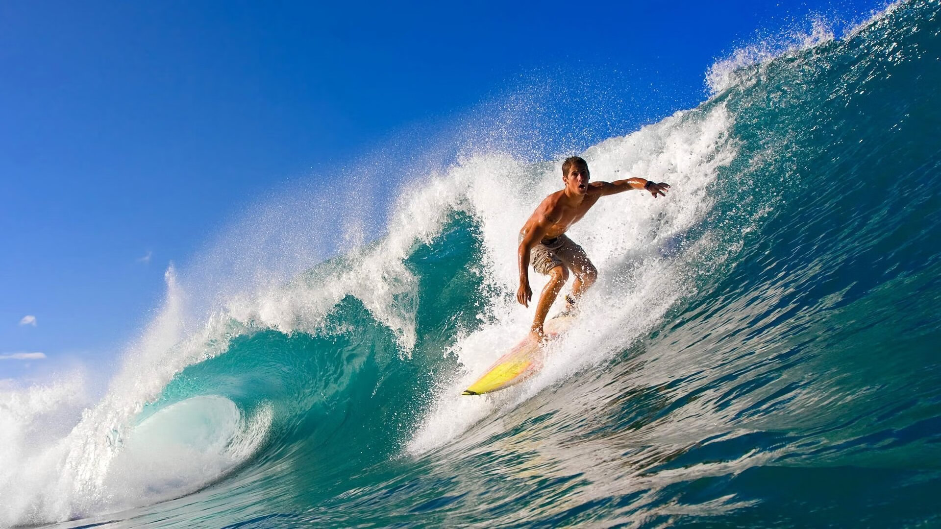 “腰旗式美式橄榄球:东部新区赛场首次亮相”